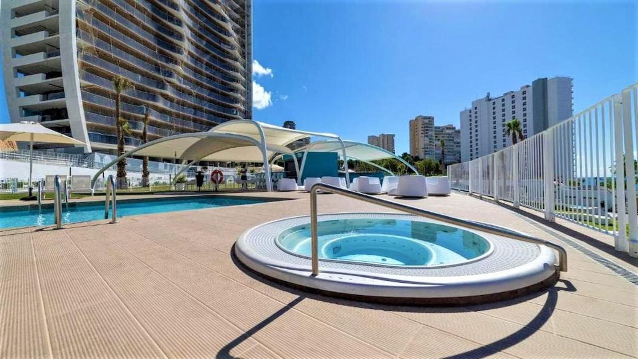 Apartamentos Sunset Waves By Sonneil Rentals Бенидорм Екстериор снимка
