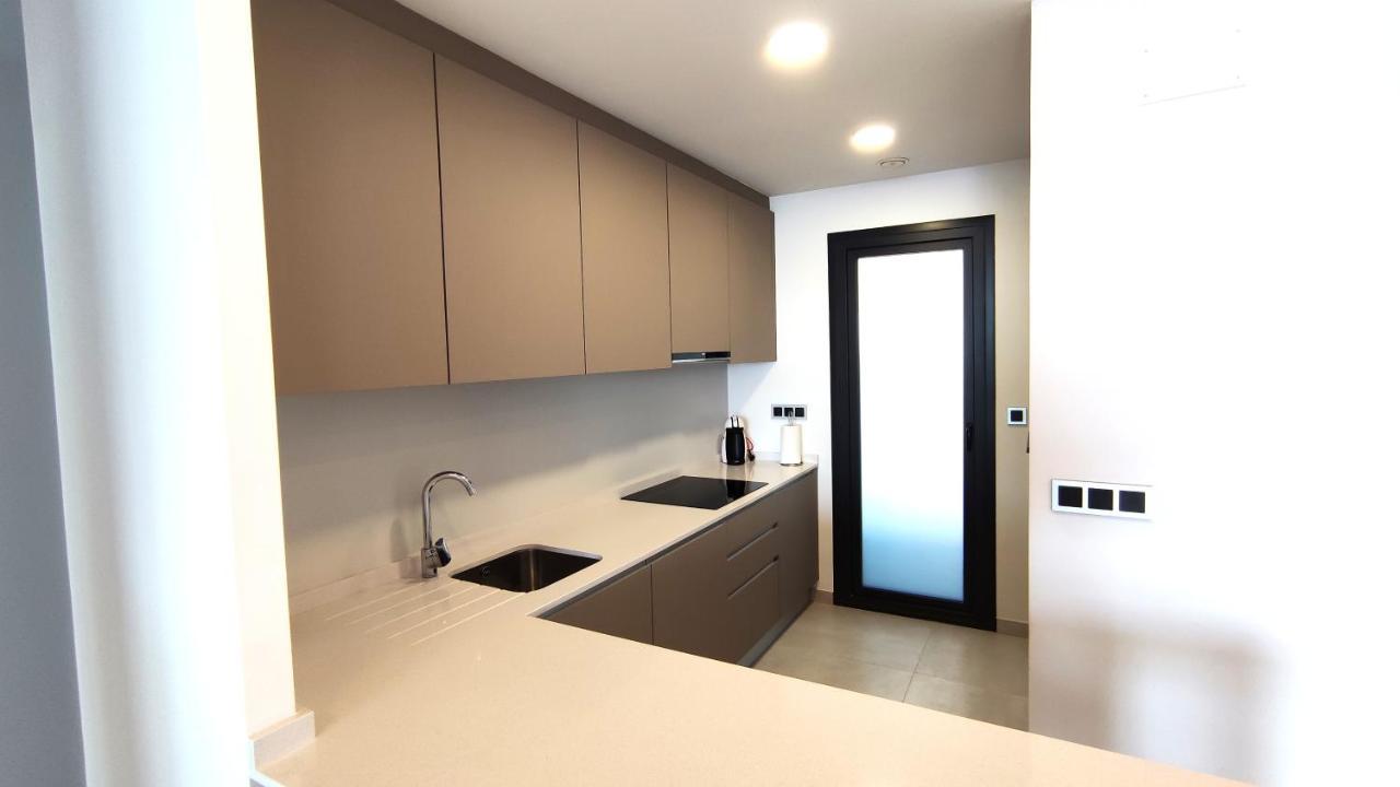 Apartamentos Sunset Waves By Sonneil Rentals Бенидорм Екстериор снимка